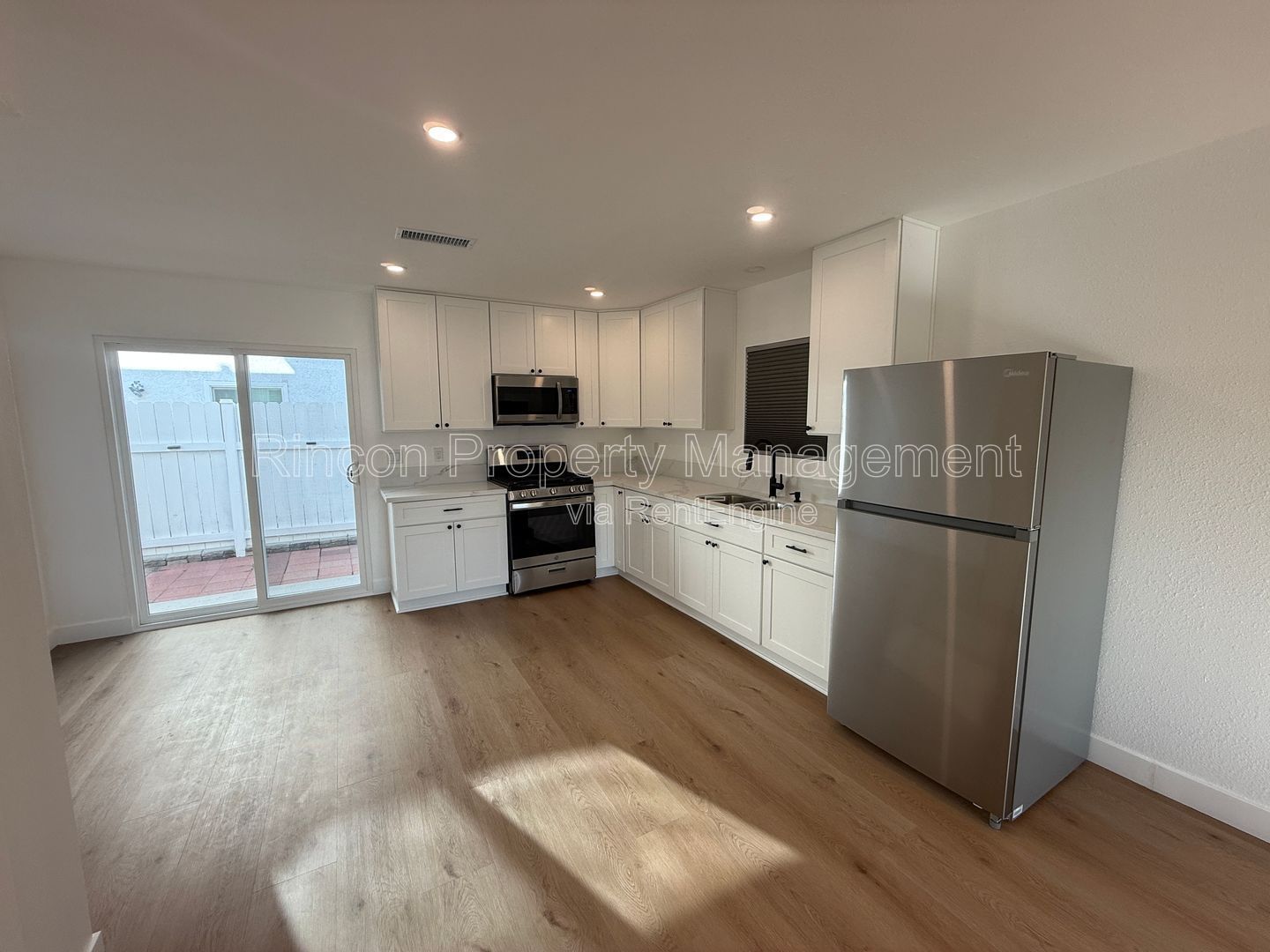 *** Spacious 4 Bedroom home in Fillmore*** Available Now! property image