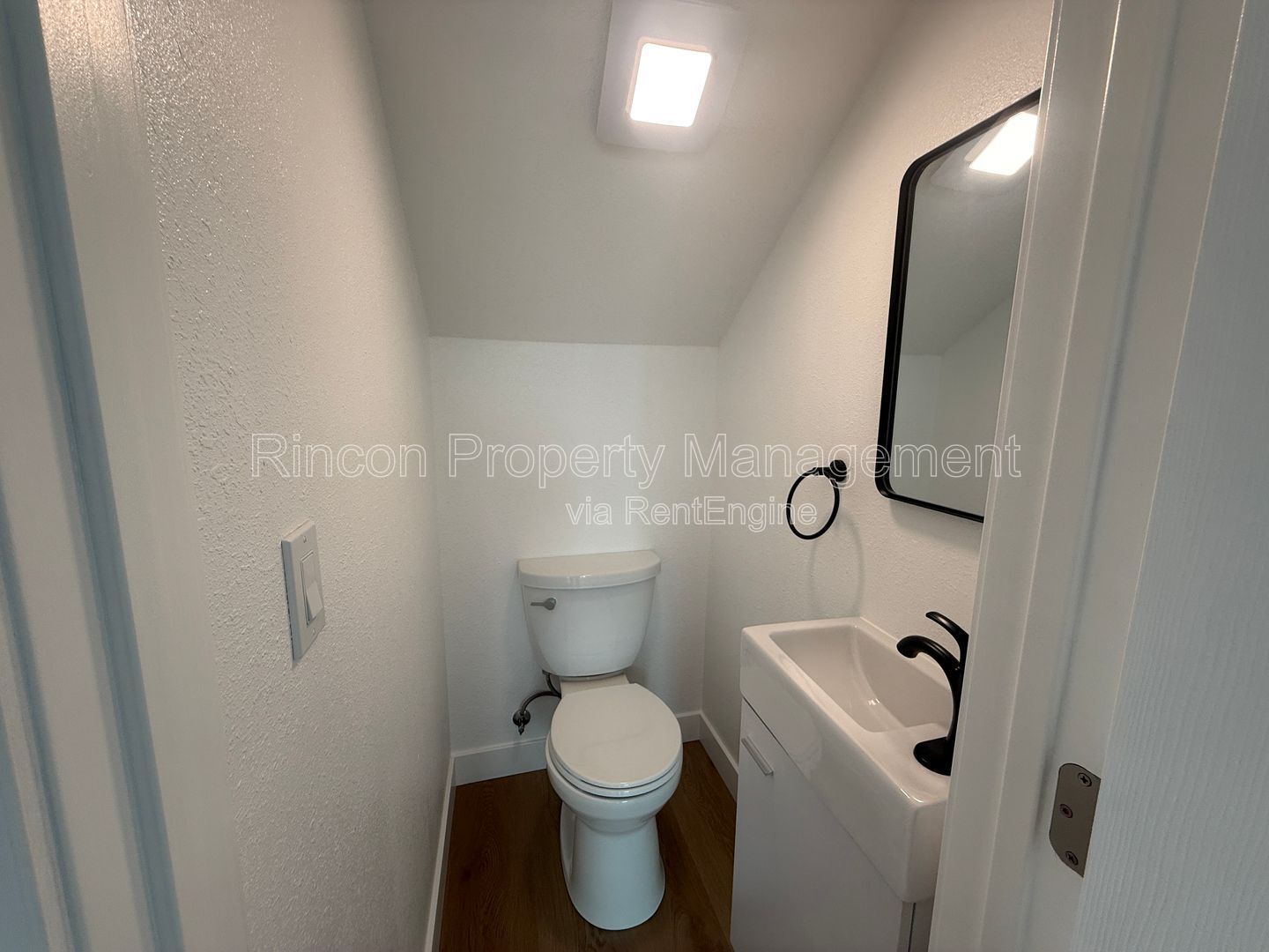 *** Spacious 4 Bedroom home in Fillmore*** Available Now! property image