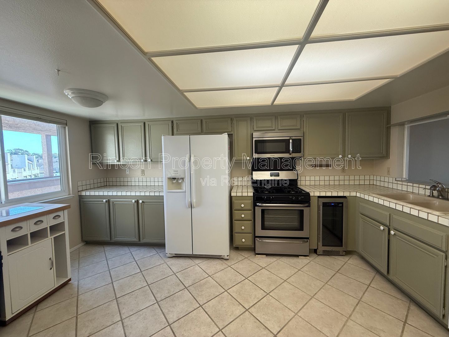 ***Elegant Oceanview Retreat in Exclusive Surfside IV*** property image