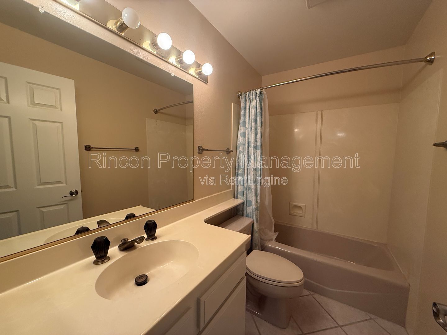 ***Elegant Oceanview Retreat in Exclusive Surfside IV*** property image