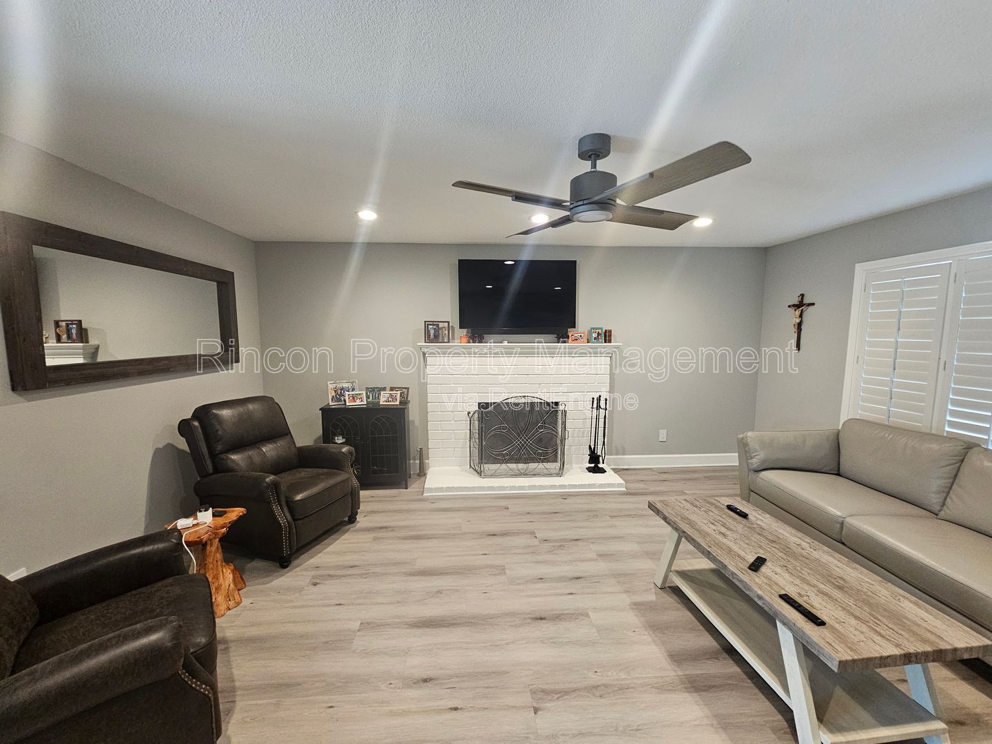 ***Fully Furnished Beach House Available Now in Oxnard!!*** property image