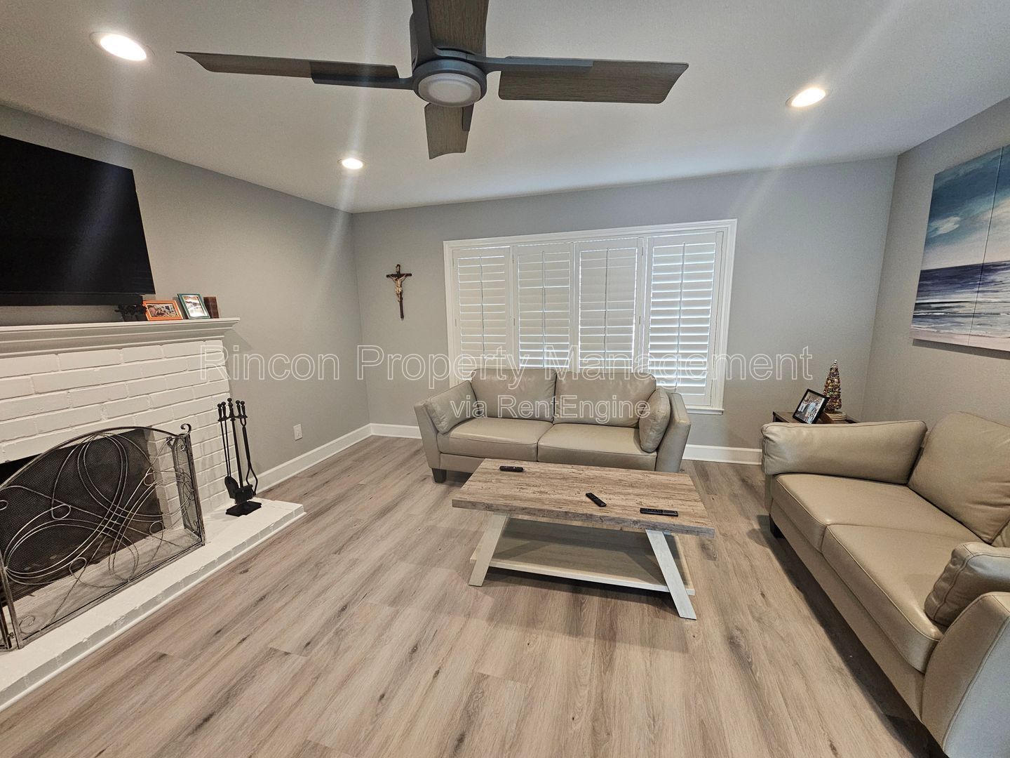 ***Fully Furnished Beach House Available Now in Oxnard!!*** property image