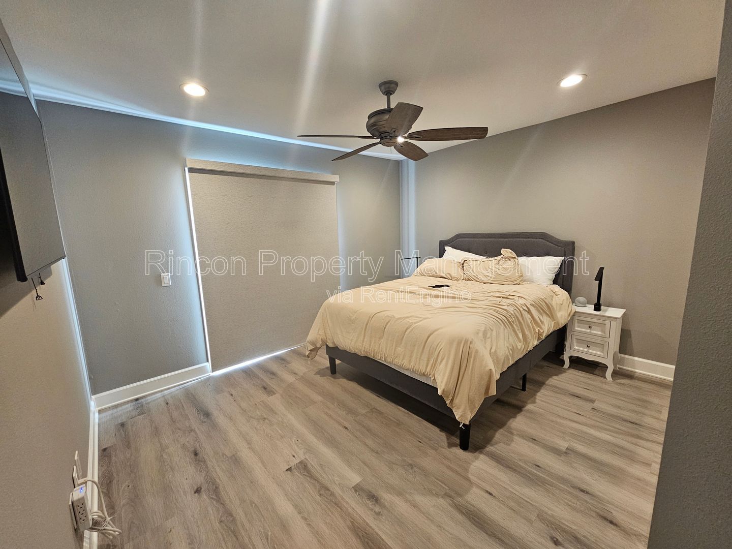***Fully Furnished Beach House Available Now in Oxnard!!*** property image