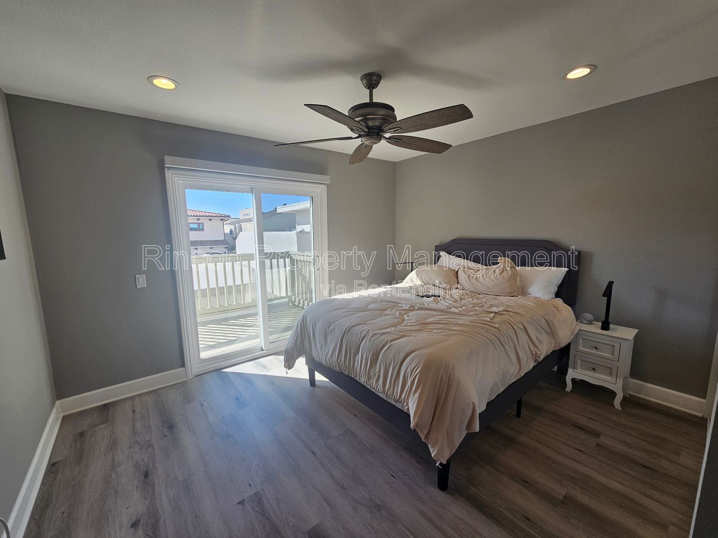 ***Fully Furnished Beach House Available Now in Oxnard!!*** property image