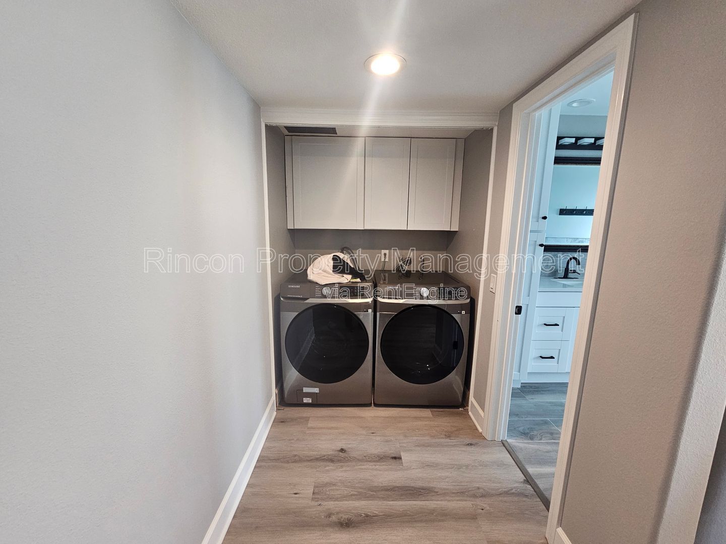 ***Fully Furnished Beach House Available Now in Oxnard!!*** property image