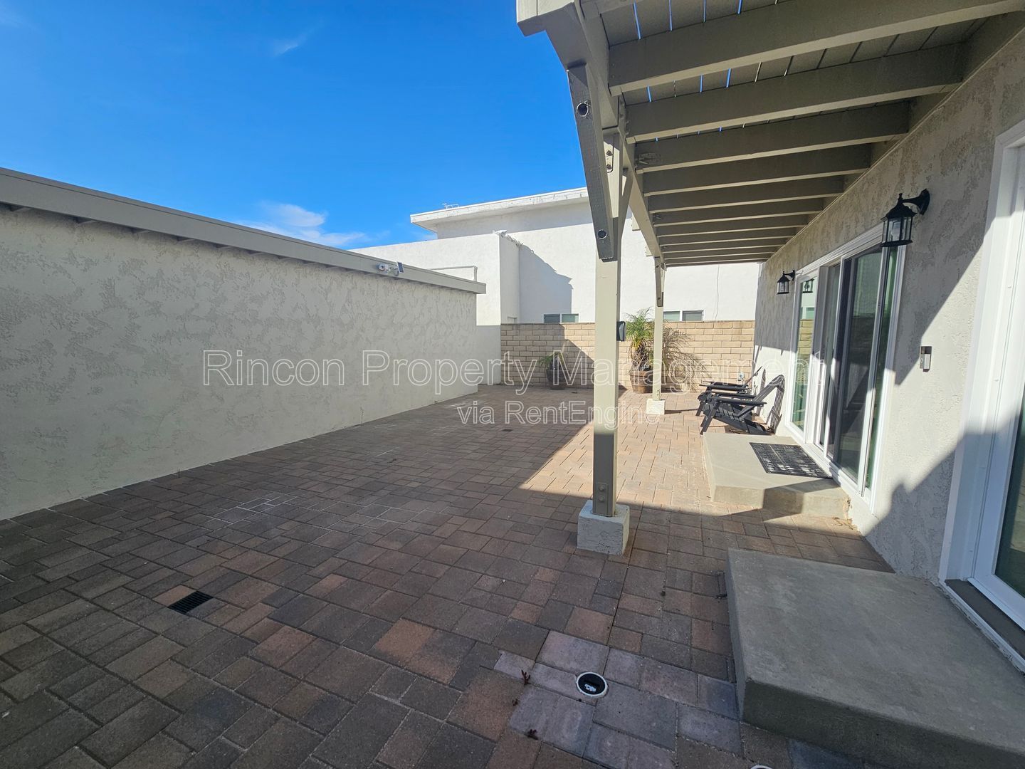 ***Fully Furnished Beach House Available Now in Oxnard!!*** property image