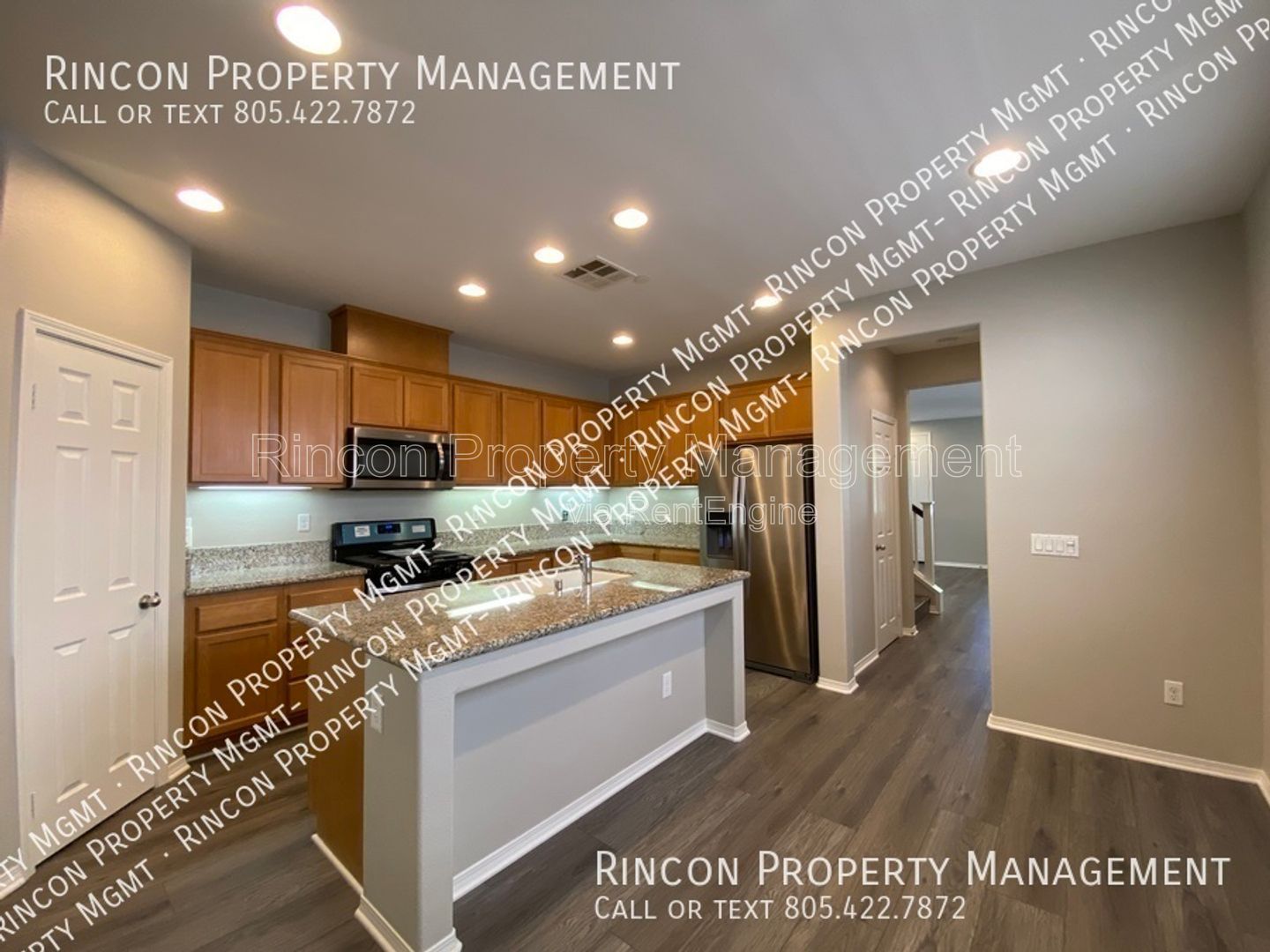 Spacious Riverpark Townhome *3 Bedrooms, 3.5 Baths* Available Now!! property image