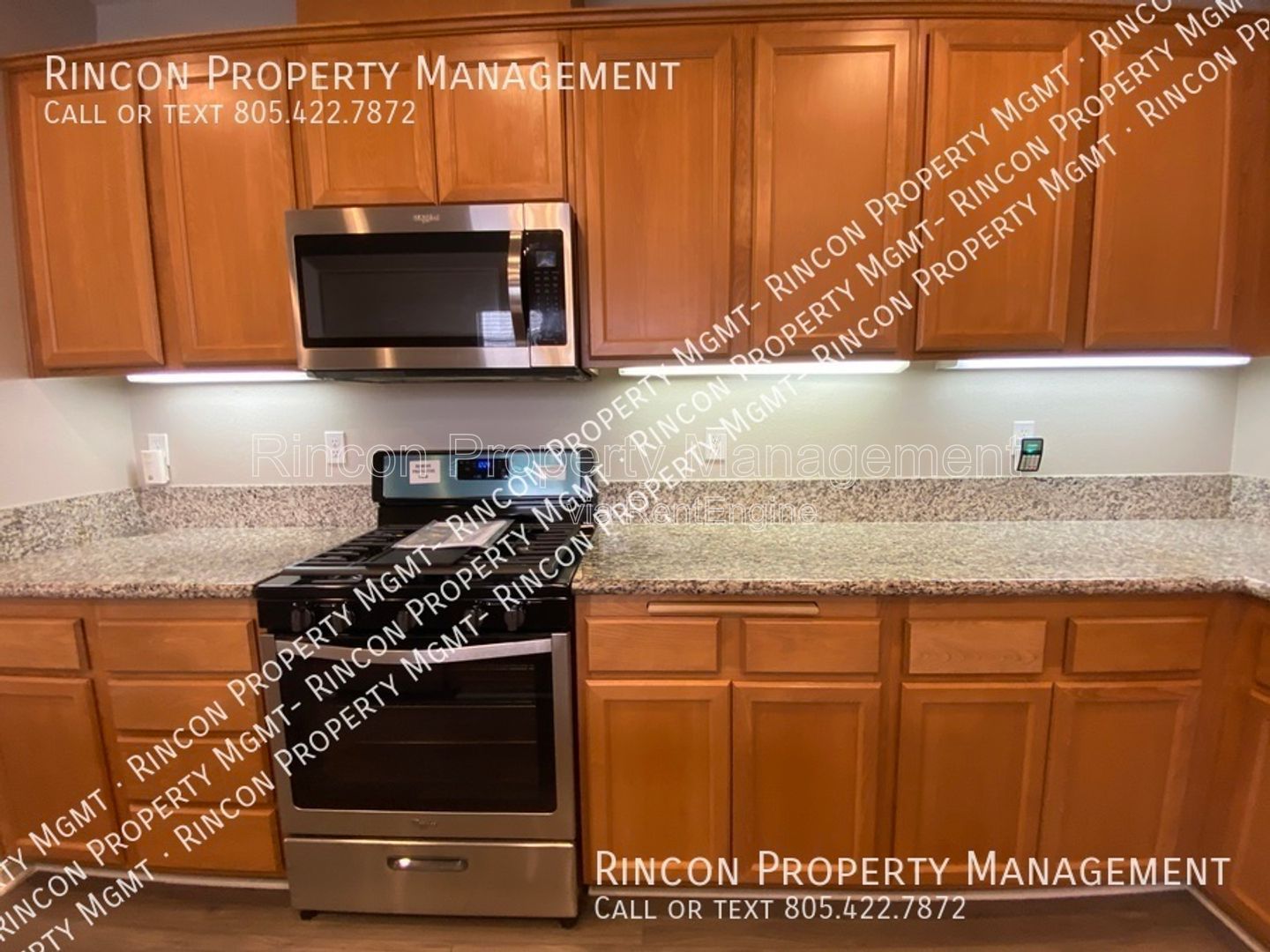 Spacious Riverpark Townhome *3 Bedrooms, 3.5 Baths* Available Now!! property image