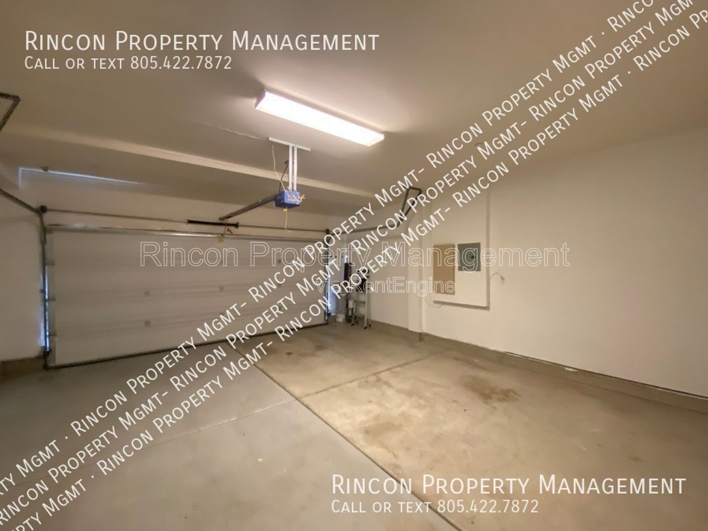 Spacious Riverpark Townhome *3 Bedrooms, 3.5 Baths* Available Now!! property image