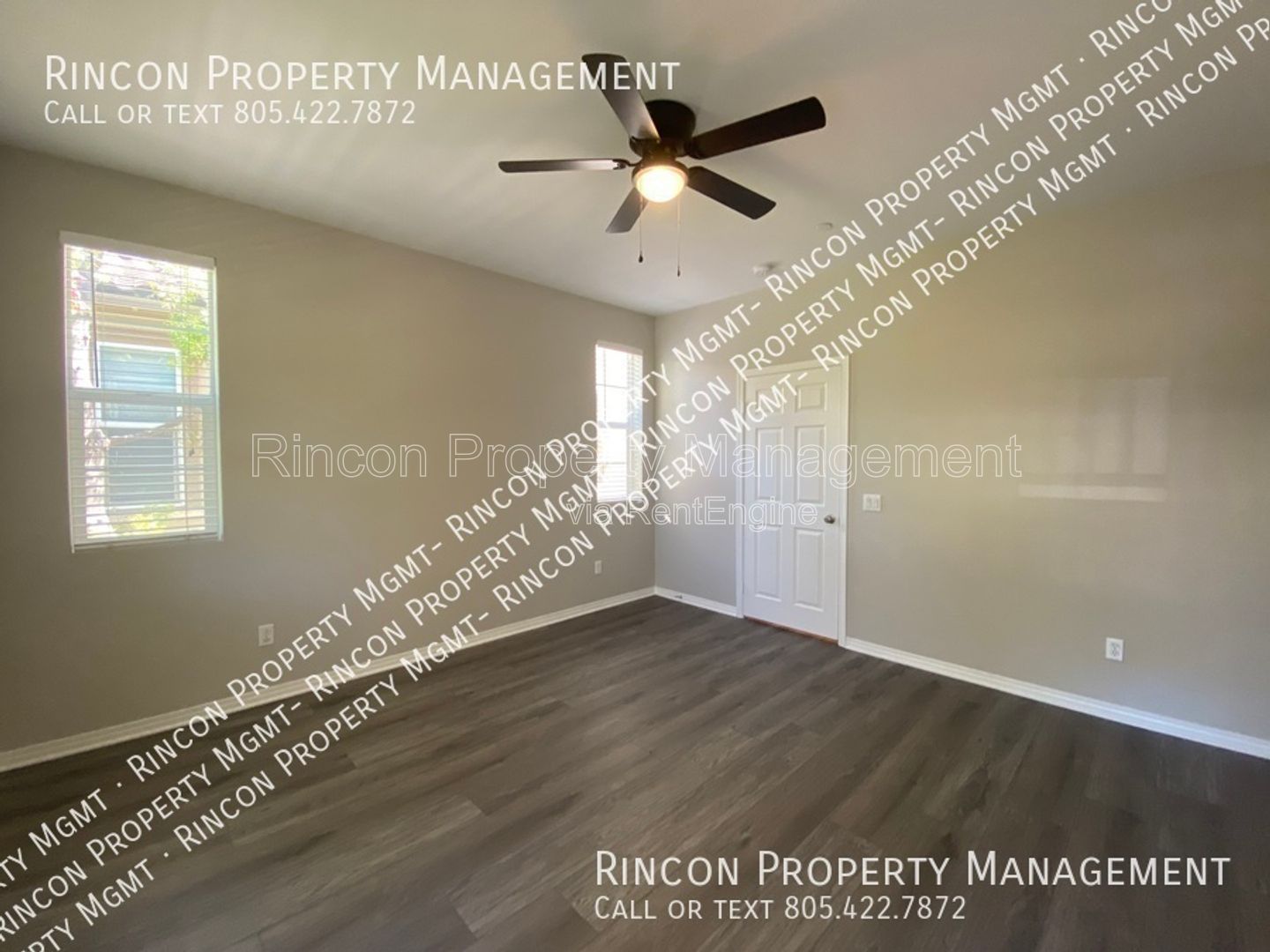 Spacious Riverpark Townhome *3 Bedrooms, 3.5 Baths* Available Now!! property image