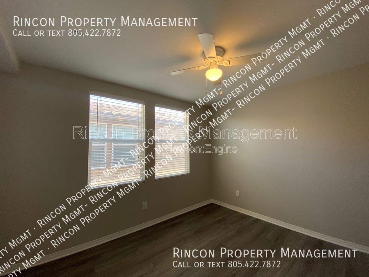 Spacious Riverpark Townhome *3 Bedrooms, 3.5 Baths* Available Now!! property image