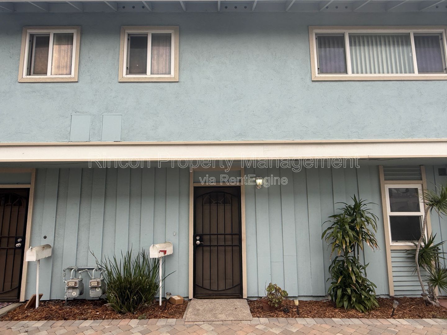 Coastal Living at Its Finest – Stylish Ventura Beach property property image