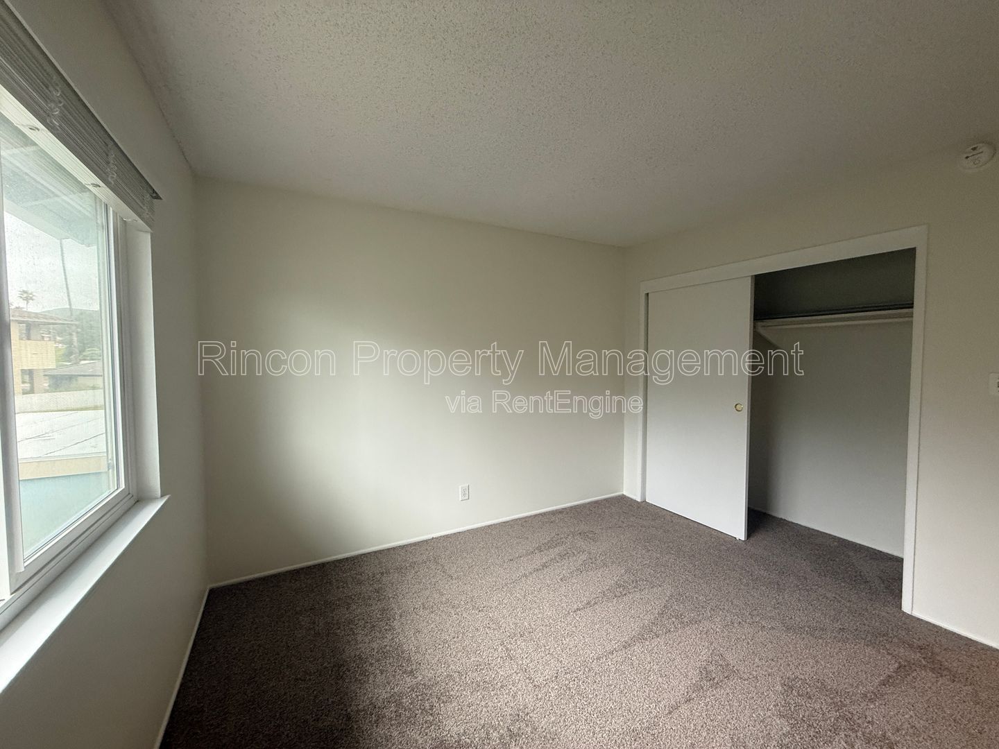 Coastal Living at Its Finest – Stylish Ventura Beach property property image