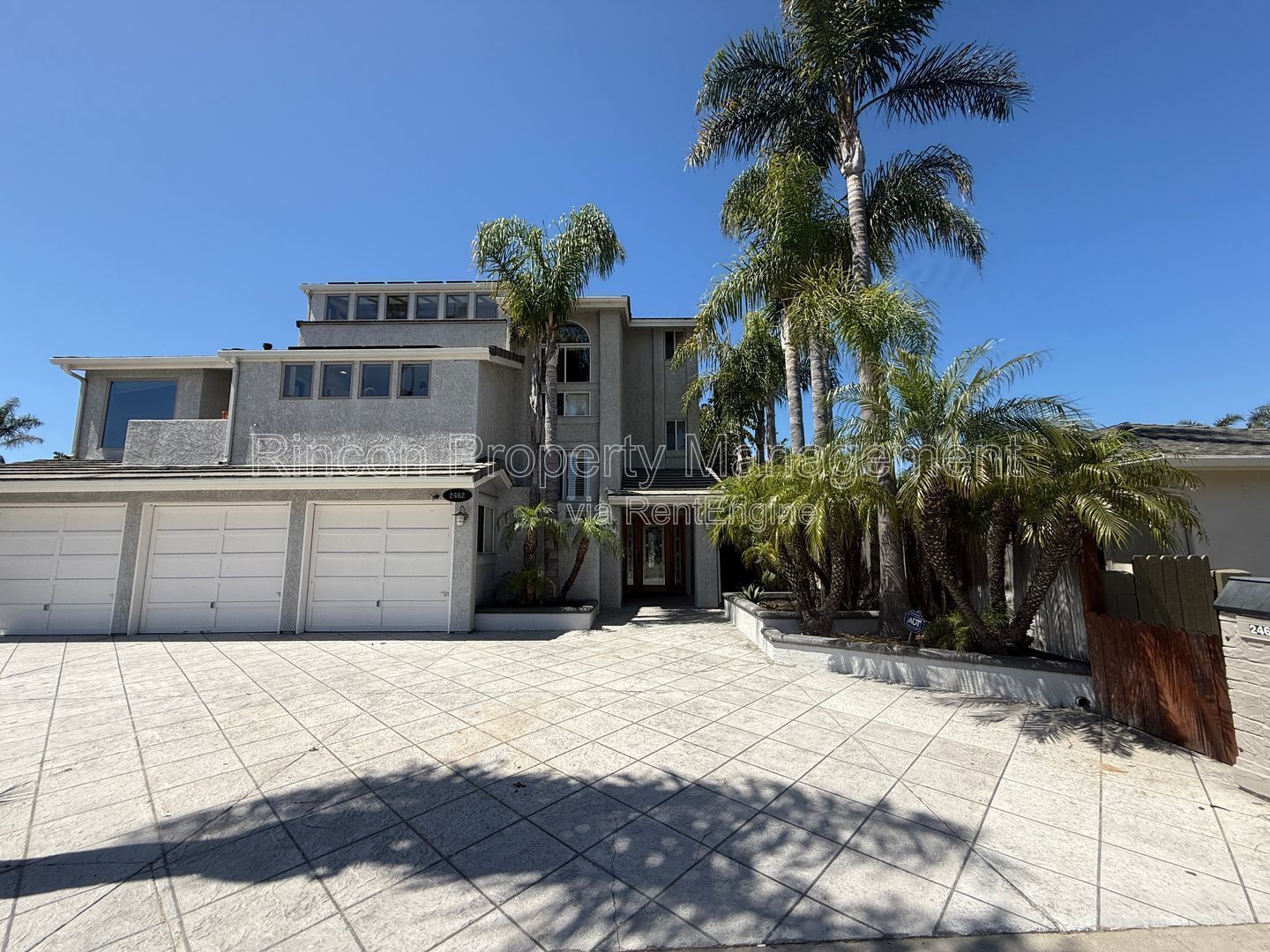 ***2,800 Square feet of California Coastal Living*** Available Now! property image