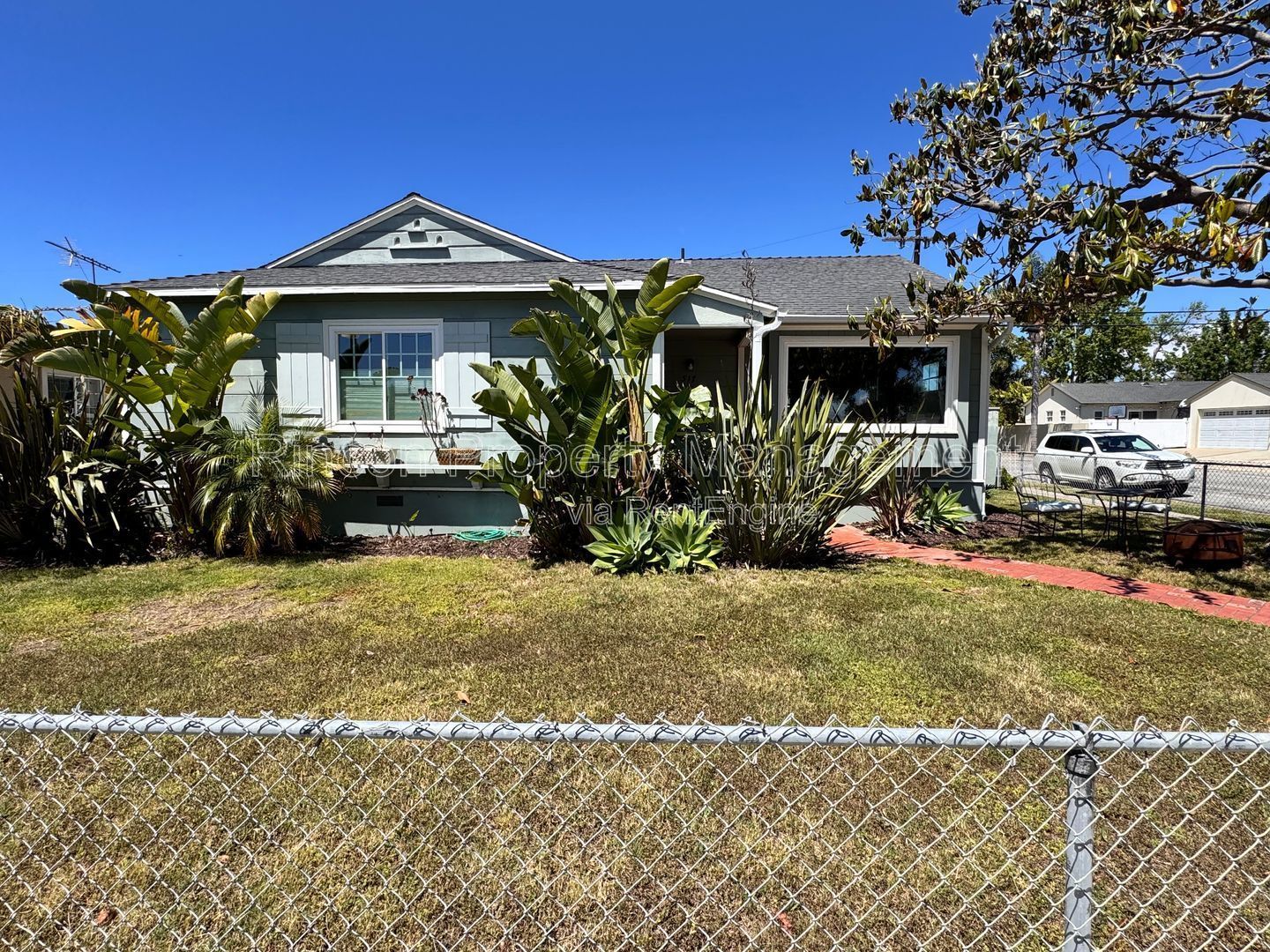 ***Furnished Single Family Home in Mid-Town Ventura*** Available this Summer! property image