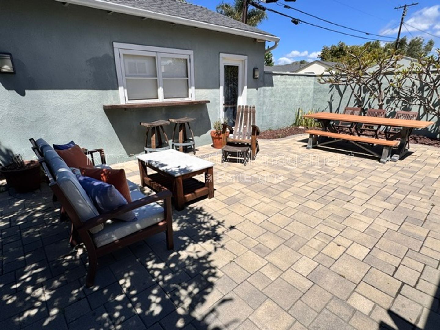 ***Furnished Single Family Home in Mid-Town Ventura*** Available this Summer! property image