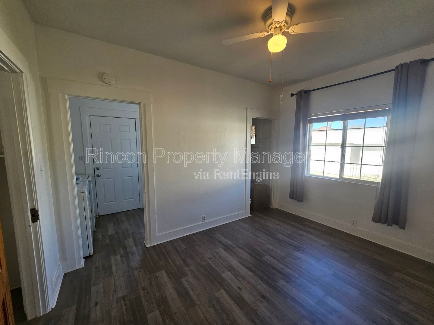 ***1 bed, 1 bath Apartment in the heart of Oxnard*** Available Now!!! property image
