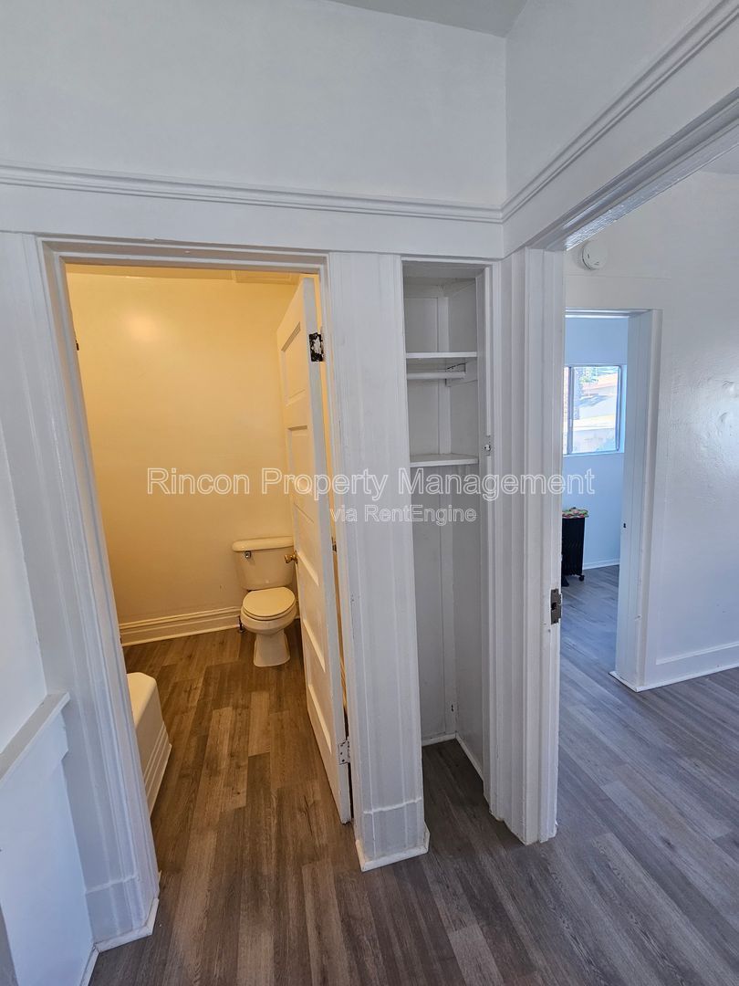 ***1 bed, 1 bath Apartment in the heart of Oxnard*** Available Now!!! property image