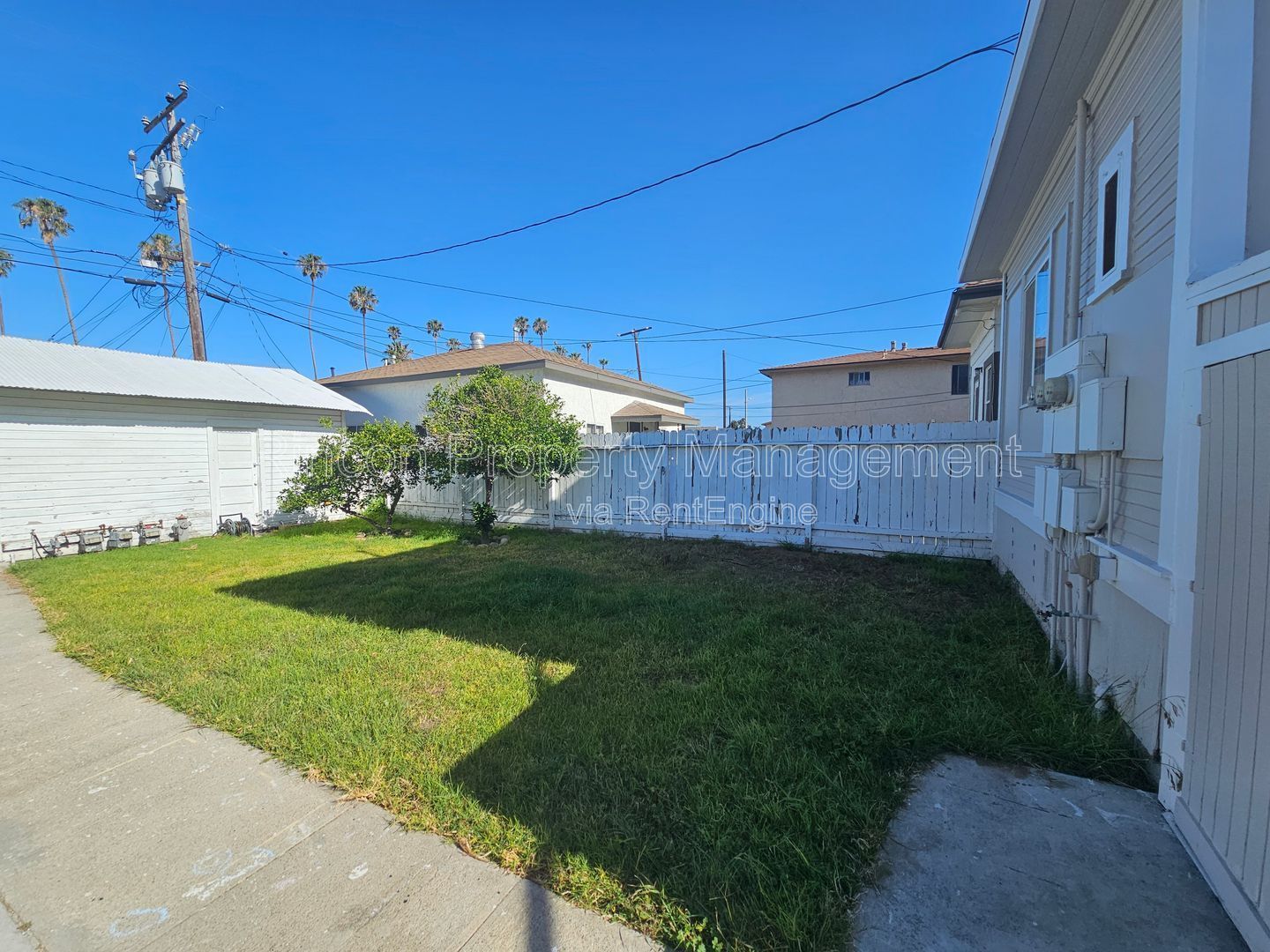***1 bed, 1 bath Apartment in the heart of Oxnard*** Available Now!!! property image