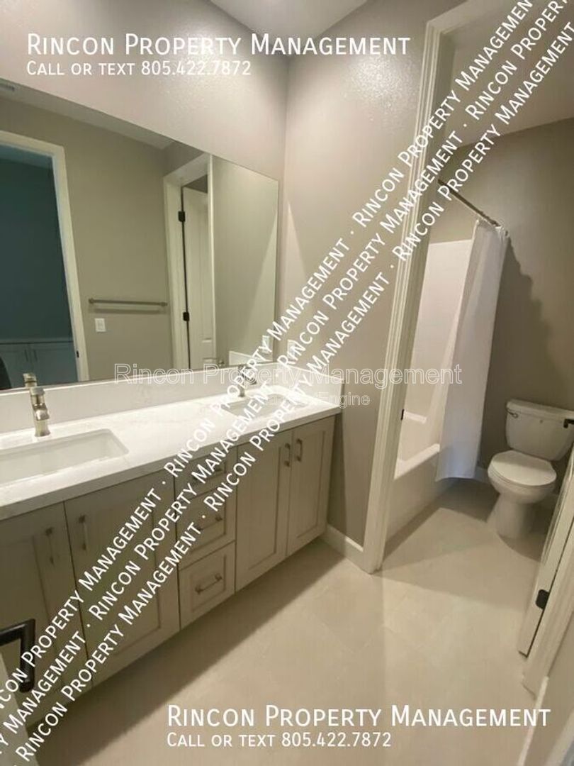 ROOM FOR RENT with Shared Bathroom and Shared Furnished Common Areas in *Del Sol - Ventura* property image