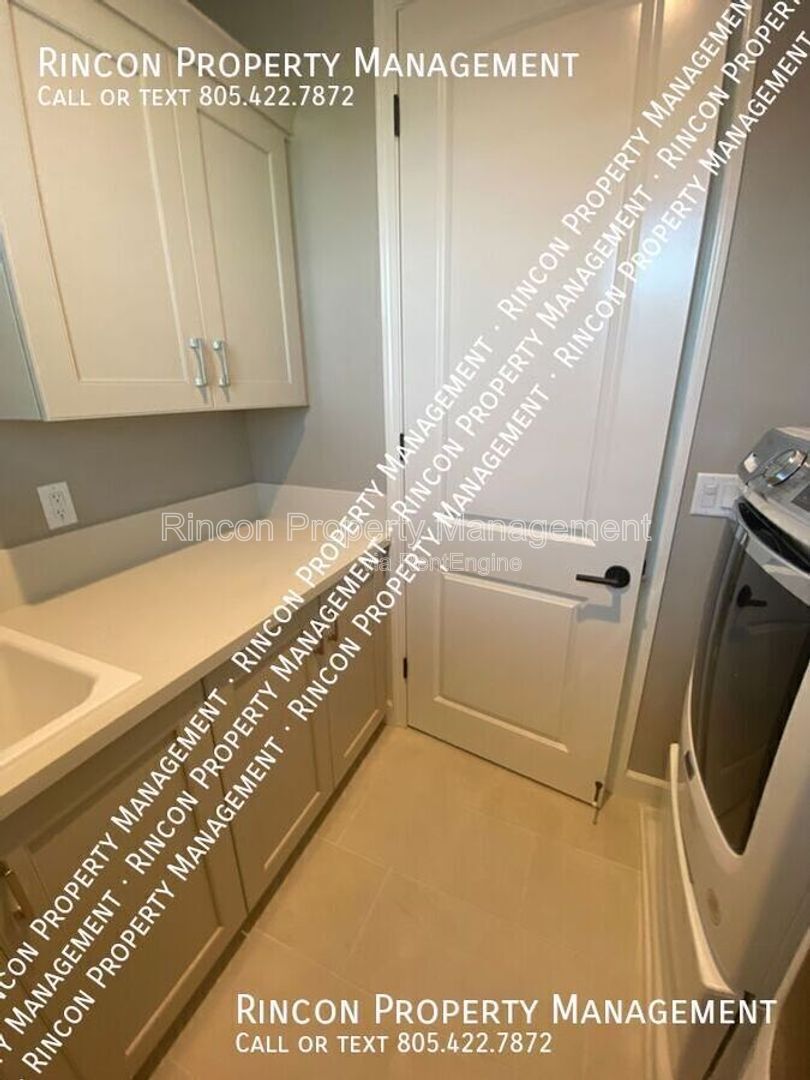 ROOM FOR RENT with Shared Bathroom and Shared Furnished Common Areas in *Del Sol - Ventura* property image