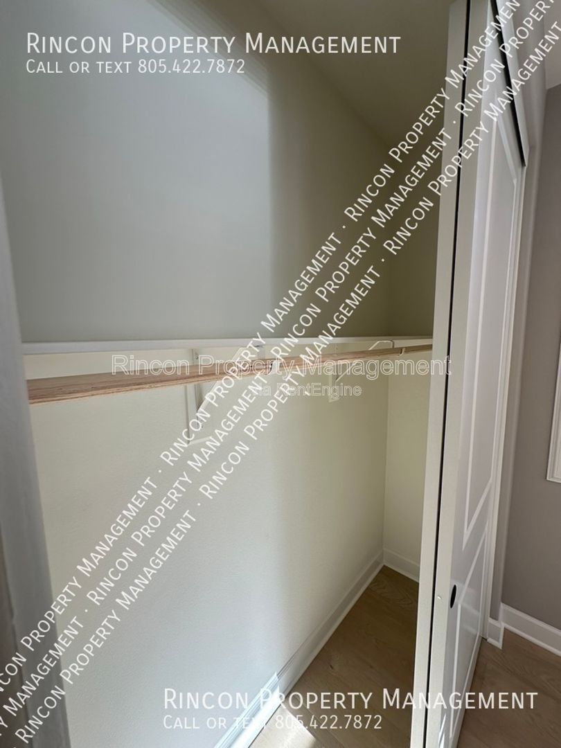 ROOM FOR RENT with Shared Bathroom and Shared Furnished Common Areas in *Del Sol - Ventura* property image