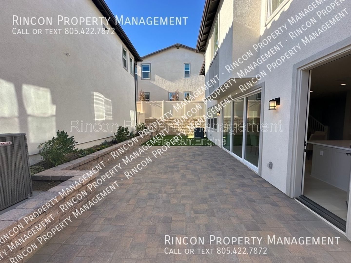 ROOM FOR RENT with Shared Bathroom and Shared Furnished Common Areas in *Del Sol - Ventura* property image