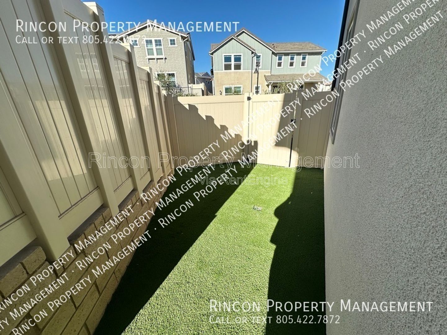 ROOM FOR RENT with Shared Bathroom and Shared Furnished Common Areas in *Del Sol - Ventura* property image
