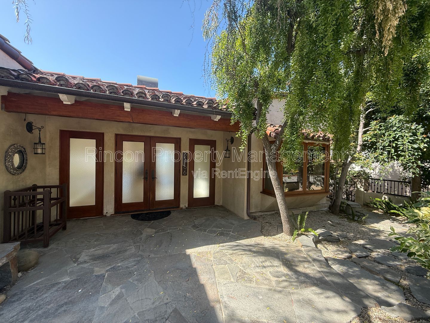 *Island and Ocean Views* 3 bedrooms/3 baths *3129 square feet of living space* property image