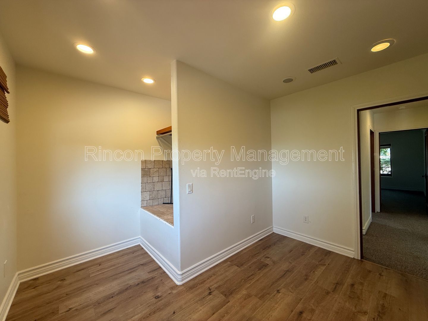 *Island and Ocean Views* 3 bedrooms/3 baths *3129 square feet of living space* property image