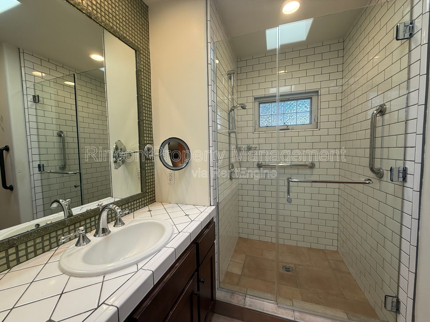 *Island and Ocean Views* 3 bedrooms/3 baths *3129 square feet of living space* property image
