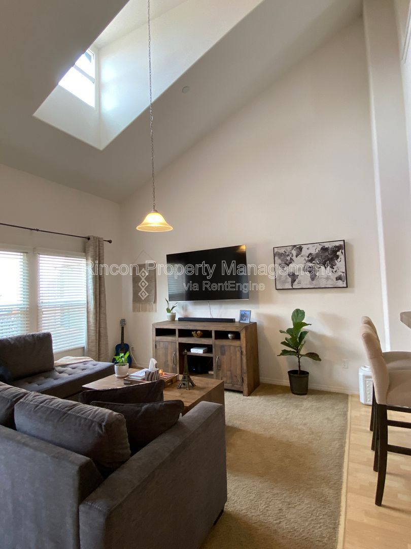 *Stunning 2-bedroom 3-story townhouse*** Available soon property image