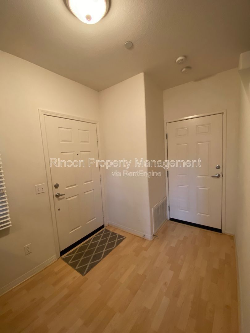 *Stunning 2-bedroom 3-story townhouse*** Available soon property image