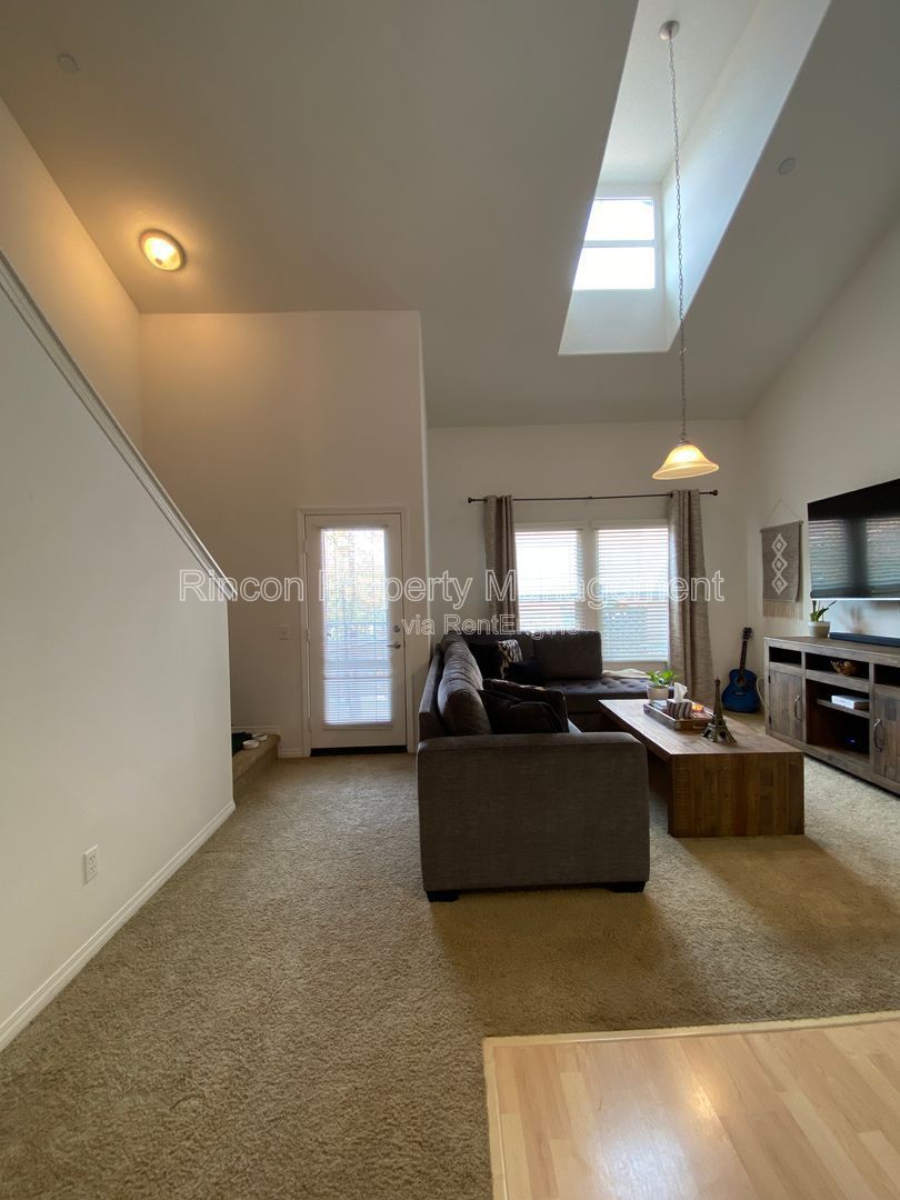 *Stunning 2-bedroom 3-story townhouse*** Available soon property image