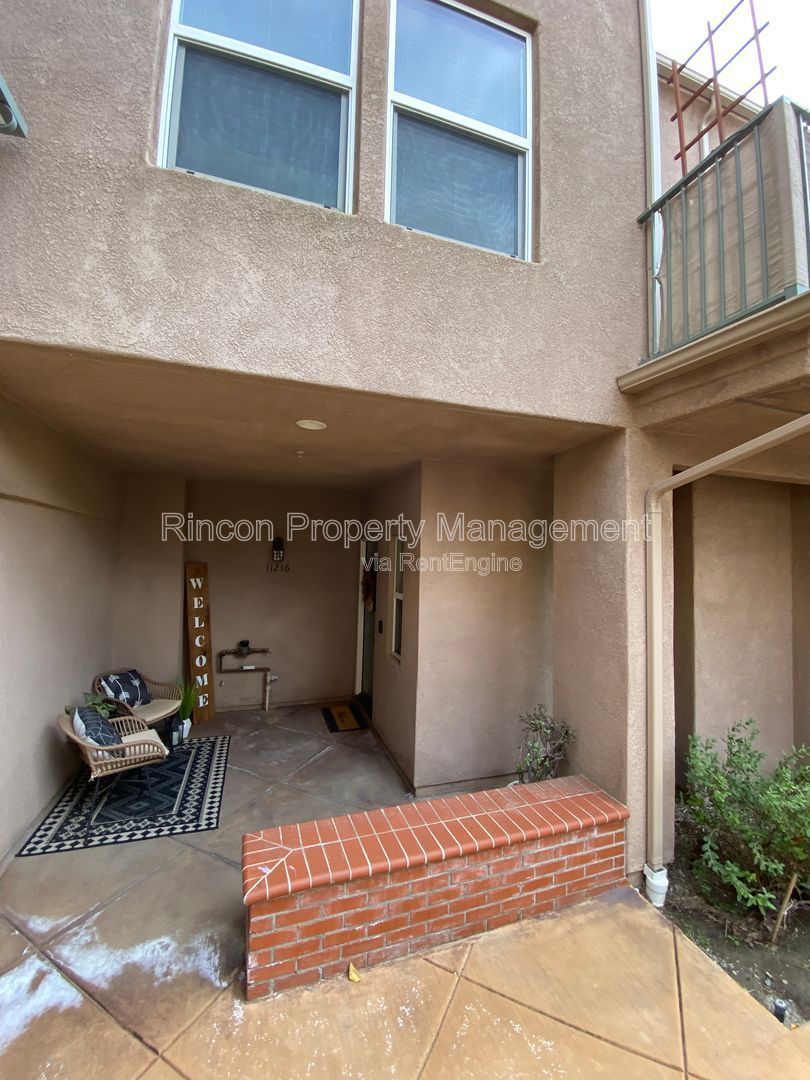 *Stunning 2-bedroom 3-story townhouse*** Available soon property image