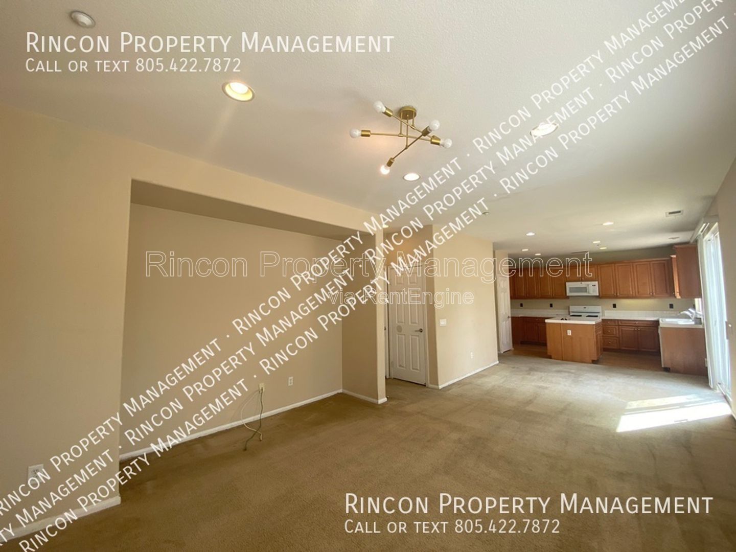 Spacious 3 Bedroom 2 Bathroom in Oxnard with Large Patio property image