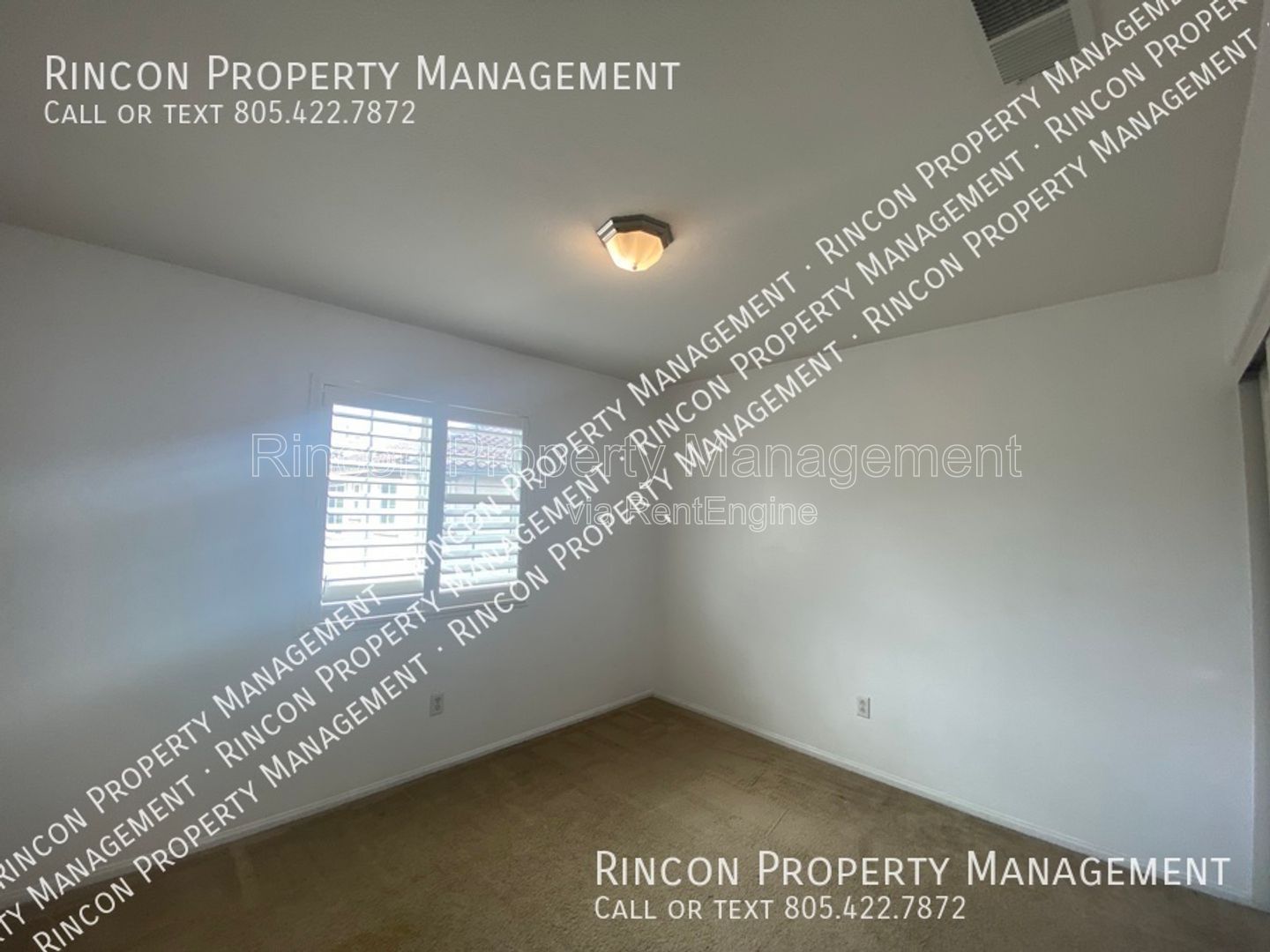 Spacious 3 Bedroom 2 Bathroom in Oxnard with Large Patio property image