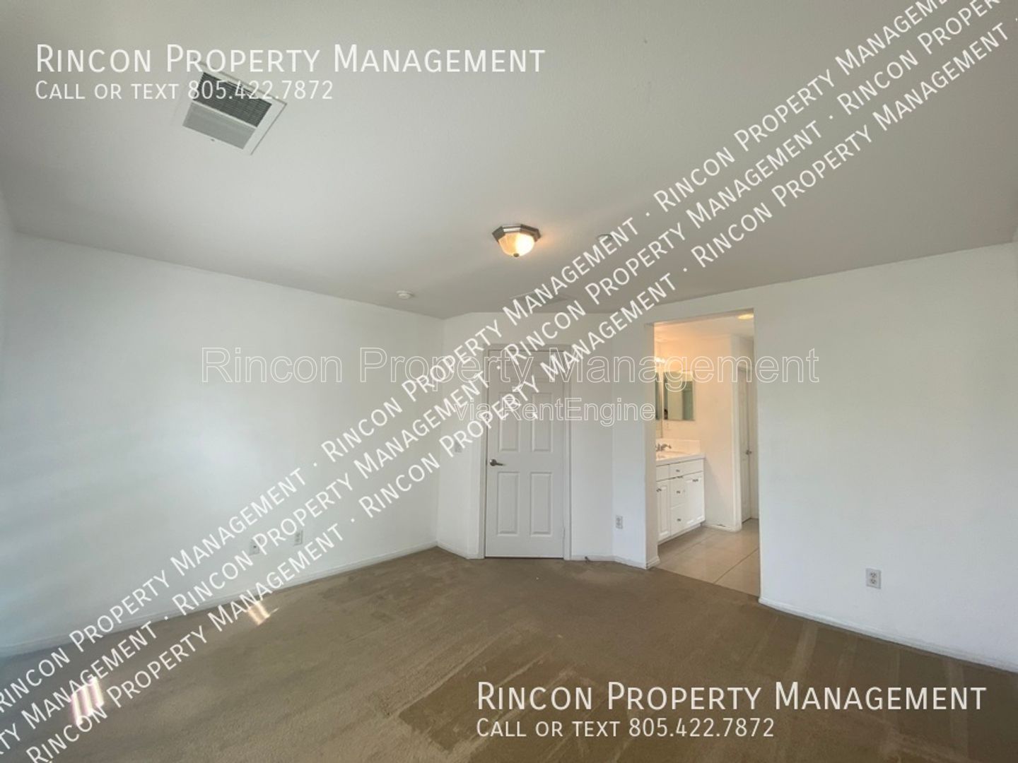 Spacious 3 Bedroom 2 Bathroom in Oxnard with Large Patio property image