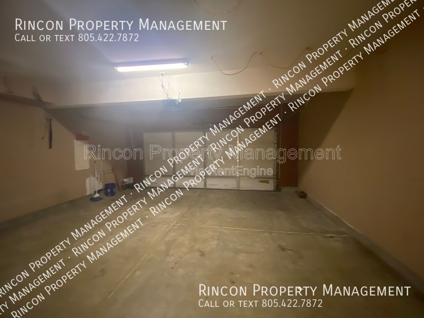 Spacious 3 Bedroom 2 Bathroom in Oxnard with Large Patio property image