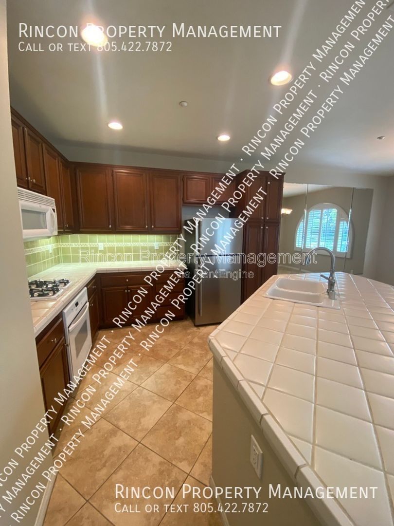 Spacious 4-Bedroom Home Near Pt. Mugu & CSU Channel Islands property image