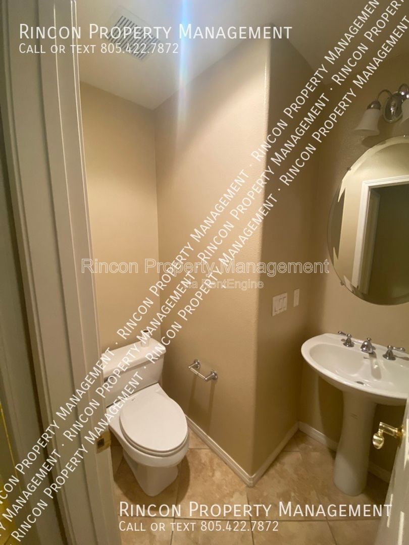 Spacious 4-Bedroom Home Near Pt. Mugu & CSU Channel Islands property image