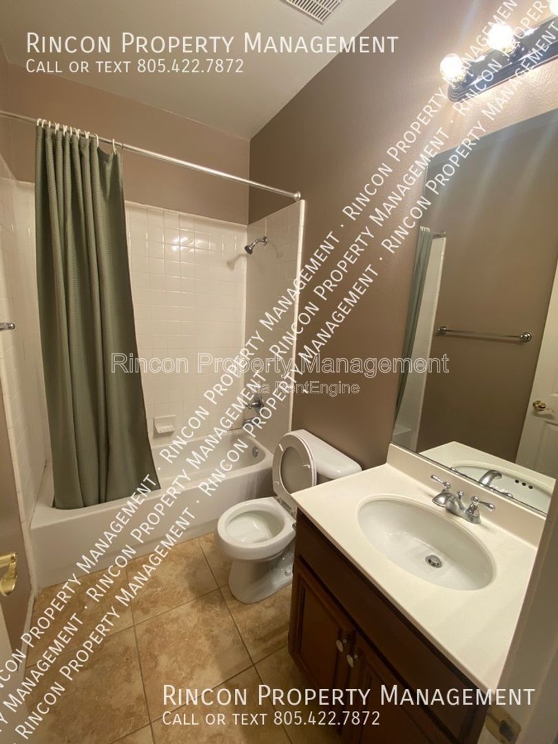 Spacious 4-Bedroom Home Near Pt. Mugu & CSU Channel Islands property image