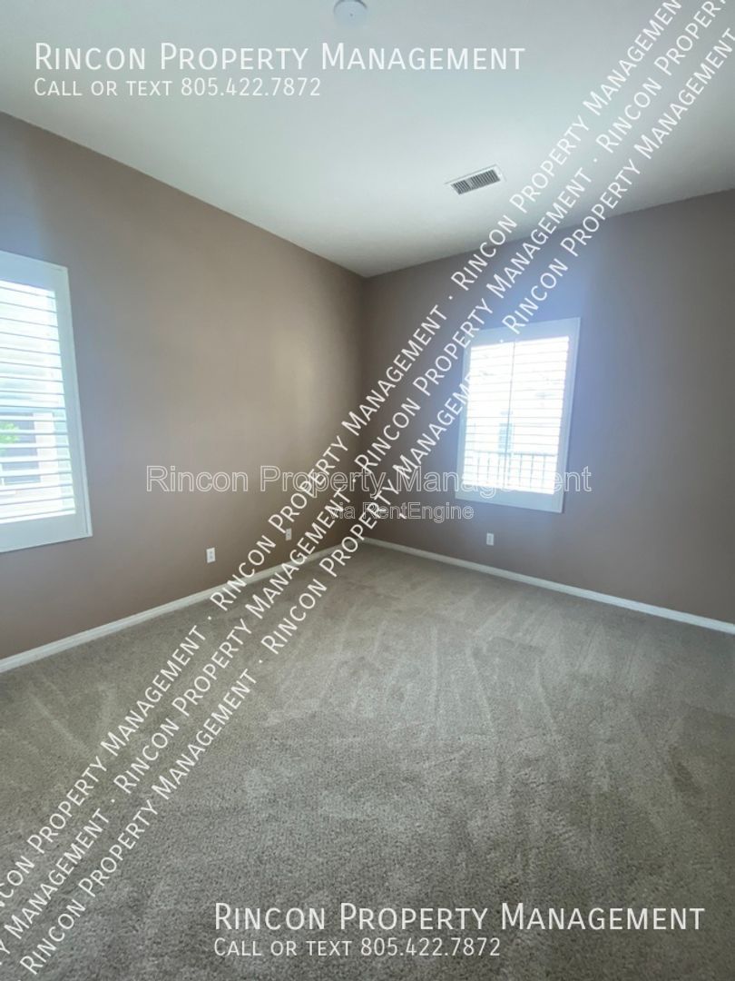 Spacious 4-Bedroom Home Near Pt. Mugu & CSU Channel Islands property image
