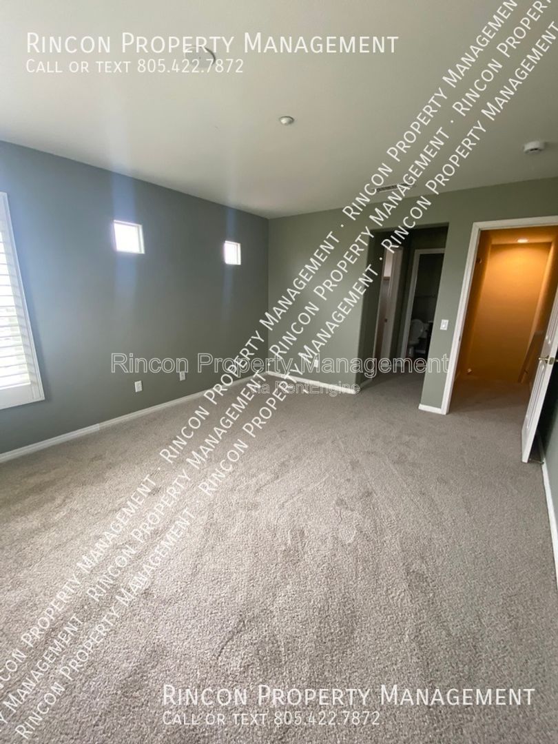 Spacious 4-Bedroom Home Near Pt. Mugu & CSU Channel Islands property image