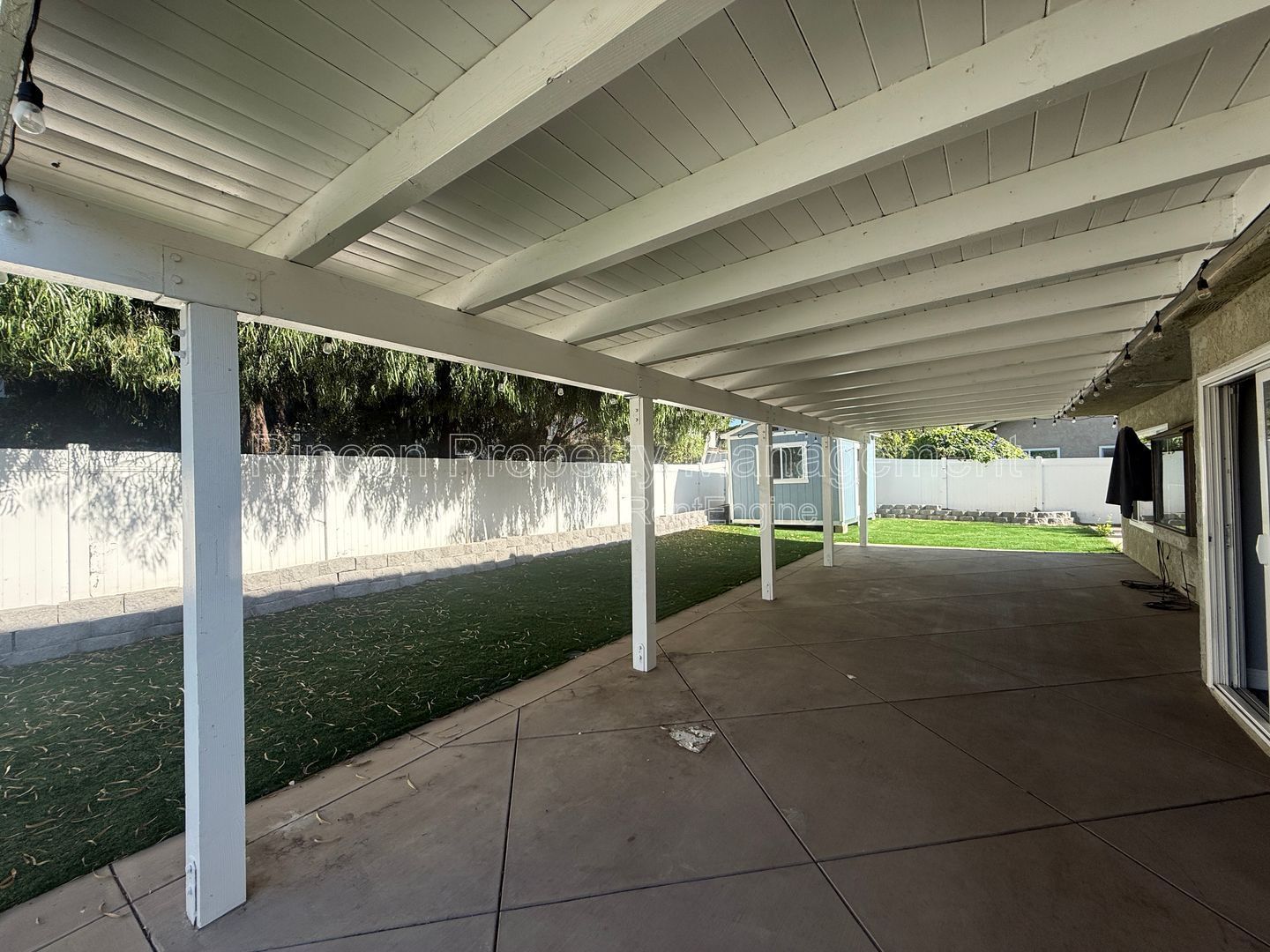 Spacious Thousand Oaks Home *4 Bedrooms/3 Baths* property image