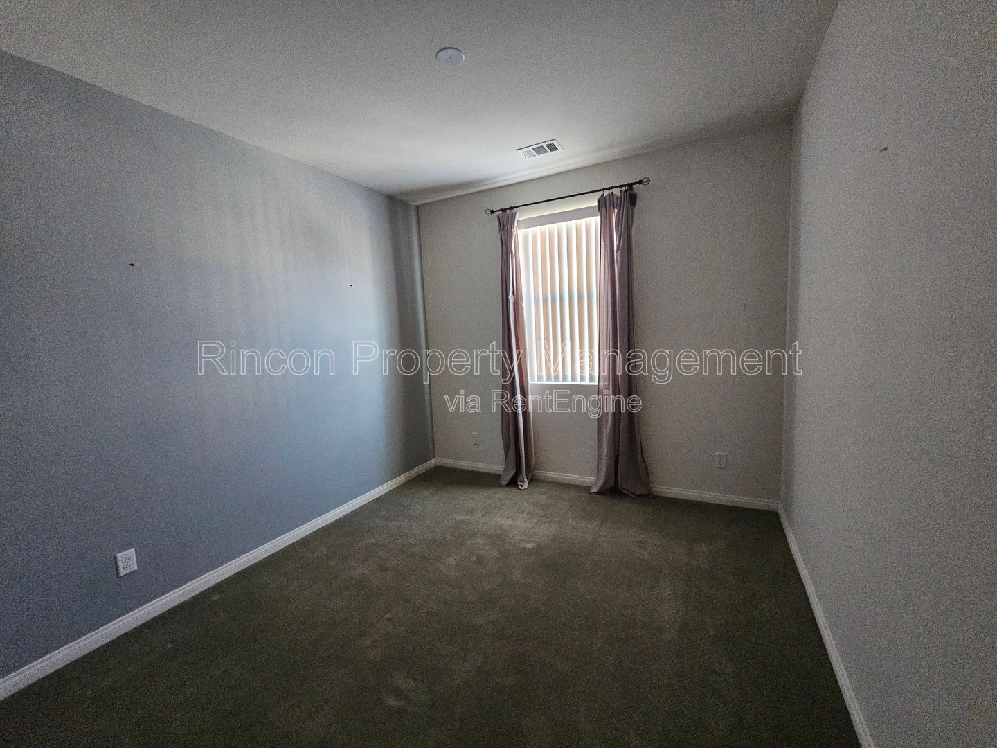***Spacious 3-Bedroom Home Available in Simi Valley*** property image