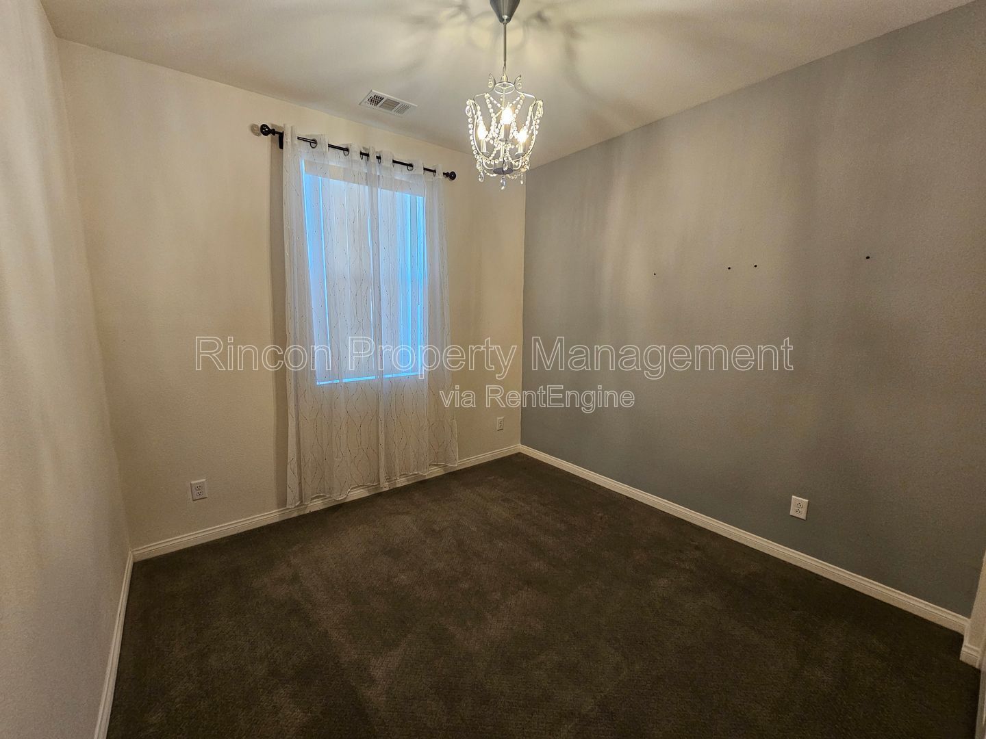 ***Spacious 3-Bedroom Home Available in Simi Valley*** property image