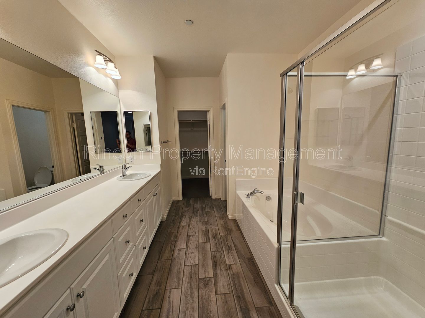 ***Spacious 3-Bedroom Home Available in Simi Valley*** property image