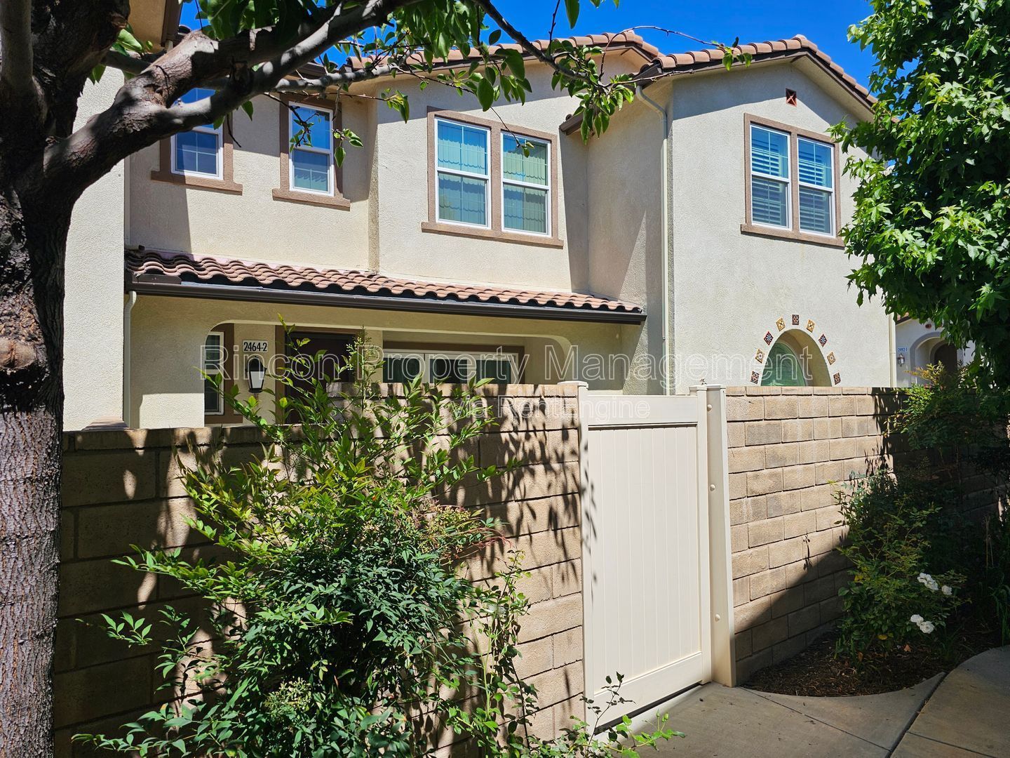 ***Spacious 3-Bedroom Home Available in Simi Valley*** property image