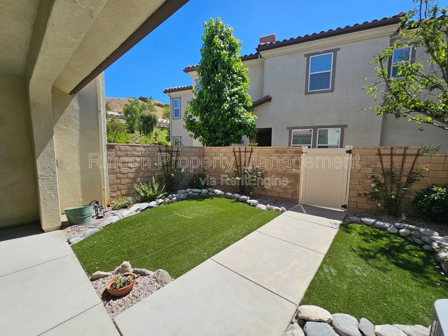 ***Spacious 3-Bedroom Home Available in Simi Valley*** property image